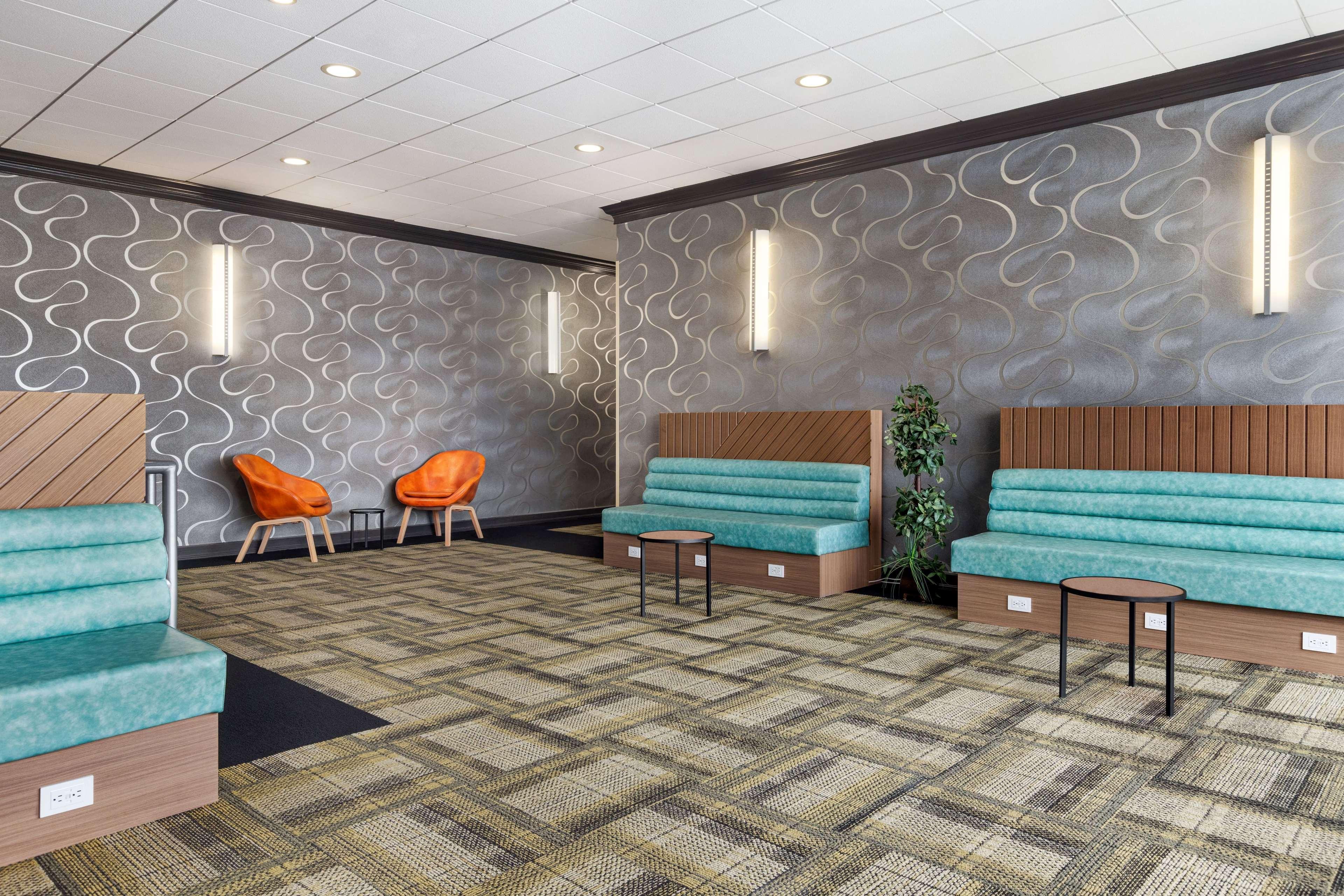 Отель Wyndham Garden Totowa Экстерьер фото
