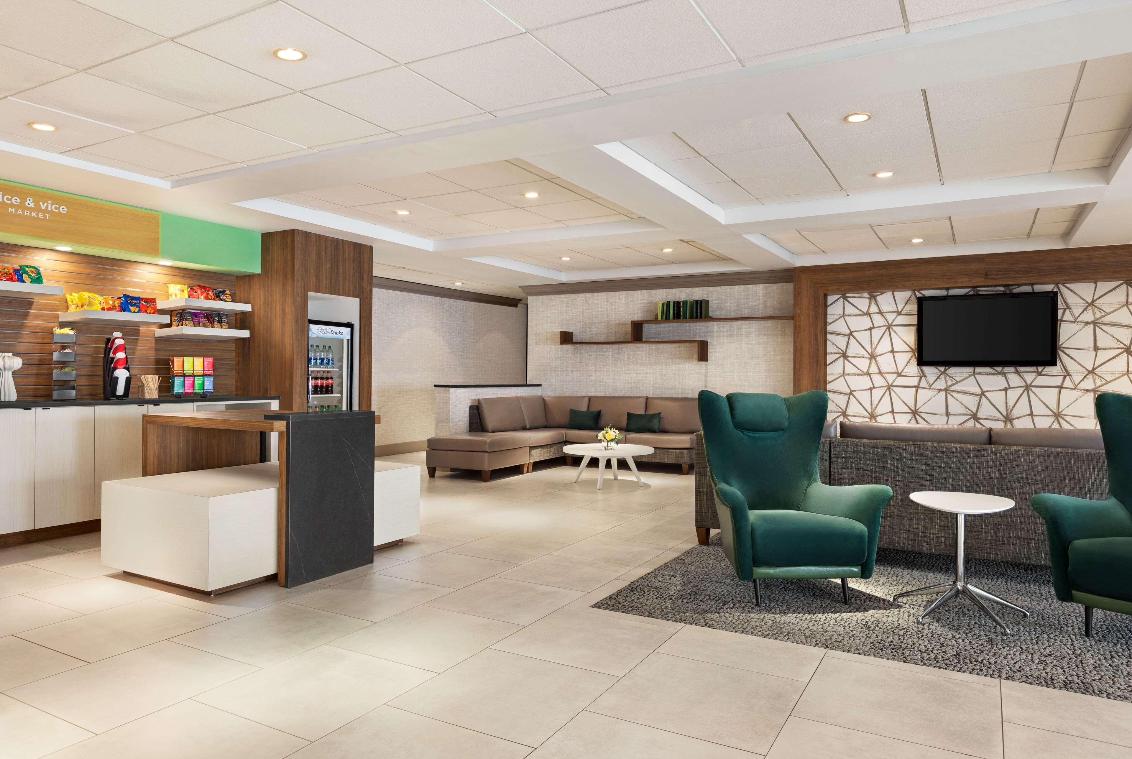 Отель Wyndham Garden Totowa Экстерьер фото
